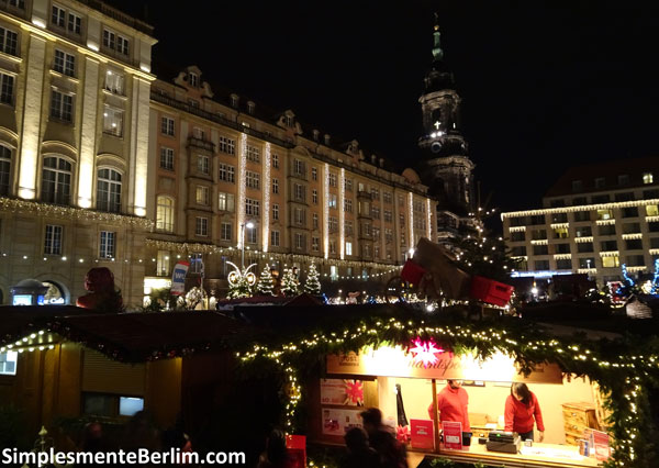 MercadoDeNatalDeDresden_BarrasERodaGigante